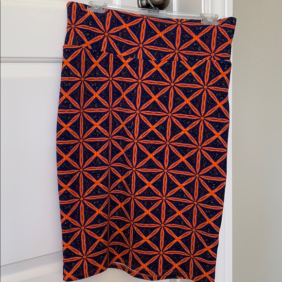 LuLaRoe Dresses & Skirts - LuLaRoe Cassie Pencil Skirt